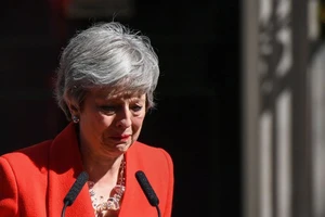 Thủ tướng Anh công bố lộ trình từ chức