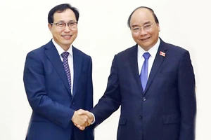 Thủ tướng Nguyễn Xuân Phúc tiếp ông Choi Joo-ho, Tổng giám đốc Tổ hợp Samsung Việt Nam. Ảnh: TTXVN