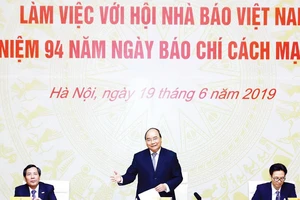 Thủ tướng Nguyễn Xuân Phúc phát biểu tại buổi làm việc với Hội Nhà báo Việt Nam. Ảnh: TTXVN