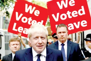 Tân Thủ tướng Anh Boris Johnson ủng hộ Brexit cứng