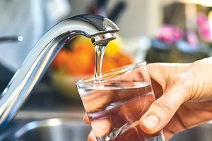 Giám sát nước uống để củng cố niềm tin 