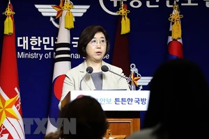 Phát ngôn viên Bộ Quốc phòng Hàn Quốc Choi Hyun-soo tại cuộc họp báo ở Seoul ngày 25-7-2019. Ảnh: Yonhap/TTXVN