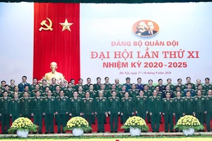 61 đại biểu thay mặt cho Đảng bộ Quân đội đi dự Đại hội lần thứ XIII của Đảng. Ảnh: VGP