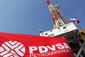 Venezuela: Bắt 10 quan chức dầu khí đánh cắp nhiên liệu