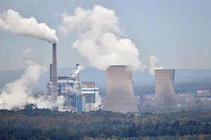 Pháp cân nhắc mở lại nhà máy điện than
