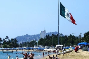 Khách du lịch quốc tế tạo nguồn thu ngoại tệ kỷ lục cho Mexico