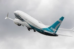 Boeing bị phạt 200 triệu USD