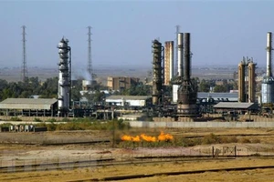 Nhà máy lọc dầu tại Kirkuk, Iraq. Ảnh: AFP/TTXVN