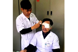 Khởi tố, bắt giam kẻ đấm vỡ mũi bác sĩ Trung tâm cấp cứu 115 Thái Bình đang làm nhiệm vụ