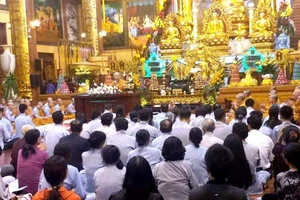 “Thỉnh vong” và “oan gia trái chủ” ở chùa Ba Vàng không đăng ký hoạt động tôn giáo