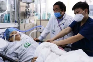 Bệnh viện Bạch Mai hết cách ly, người bệnh nặng thêm nhiều cơ hội được cứu sống