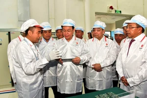 Bí thư Thành ủy Hà Nội: Khu Công nghệ cao Hòa Lạc không được ngồi chờ các nhà đầu tư
