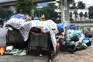 Bãi rác lớn nhất Hà Nội không còn bị "phong tỏa"