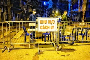 Thường trực Thành ủy Hà Nội: Xử nghiêm người trốn tránh khai báo, tăng tiền ăn cho người cách ly