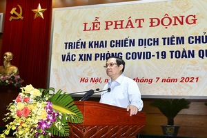 Thủ tướng Phạm Minh Chính phát động triển khai Chiến dịch tiêm chủng vaccine phòng chống Covid-19 trên toàn quốc. Ảnh: VGP