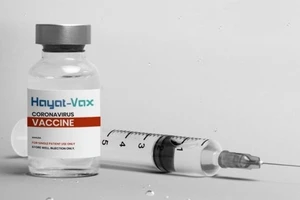 Bộ Y tế cấp phép vaccine Hayat–Vax của Trung Quốc sản xuất bán thành phẩm