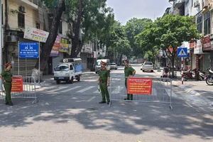 Từ mai 21-9, Hà Nội không kiểm tra, kiểm soát giấy đi đường của người dân