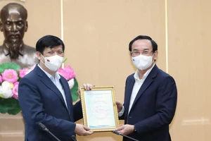 Bí thư Thành ủy TPHCM Nguyễn Văn Nên: Sự hy sinh, đóng góp của ngành y tế với TPHCM rất to lớn
