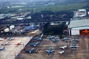 Hà Nội dự kiến làm thêm 1 sân bay quốc tế, đưa từ 3-5 huyện lên quận