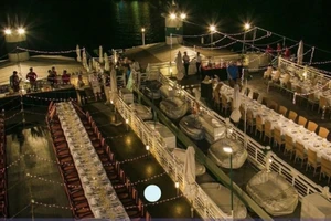 Phạt 2 du thuyền 5 sao cập mạn sát nhau tổ chức “tiệc CDC Quảng Ninh"