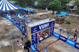 Một vận động viên dự Giải siêu Marathon Việt Nam 2024 ngất xỉu rồi tử vong