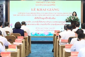 Hà Nội mở lớp đào tạo bồi dưỡng về xây dựng Đảng cho cán bộ Thủ đô Viêng Chăn