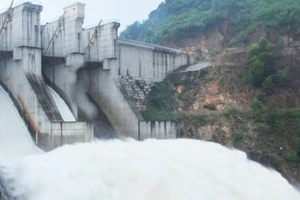 Các hồ thủy điện đang xả lũ về hạ lưu các con sông lớn tại Thừa Thiên - Huế
