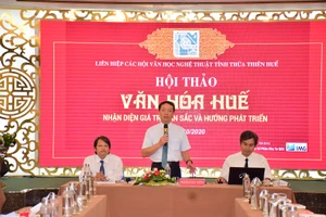 Ông Phan Thiên Định, Phó Chủ tịch UBND tỉnh Thừa Thiên - Huế phát biểu tại hội thảo