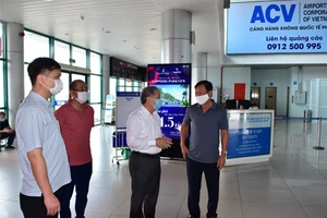 Lãnh đạo tỉnh Thừa Thiên - Huế kiểm tra công tác phòng chống dịch bệnh Covid-19 tại khu vực sân bay Phú Bài