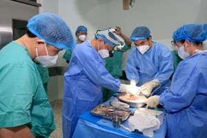 Bệnh nhân Phan Duy Q. dần ổn định sau khi được Bệnh viện Trung ương Huế ghép tim thành công