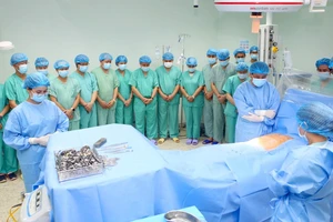 Tạng người thanh niên chết não ở Nghệ An hồi sinh cùng lúc trong cơ thể 5 bệnh nhân 