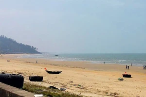 Một góc bãi biển Thiên Cầm, nơi nạn nhân S. bị đuối nước tử vong