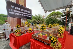 Lễ truy điệu và an táng 11 hài cốt liệt sĩ tại Nghĩa trang Liệt sĩ quốc gia Nầm