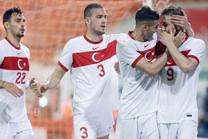 Thổ Nhĩ Kỳ đã đánh bại Azerbaijan 2-1 trên sân nhà tại Alanya.