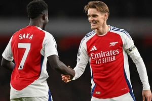 HLV Mikel Arteta ca ngợi sự ăn ý khó tin của bộ đội Bukayo Saka và Martin Odegaard.