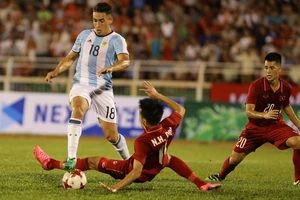 U20 Argentina là “thuốc thử” tuyệt vời cho hàng thủ Việt Nam trước khi bước vào World Cup. Ảnh: Dũng Phương