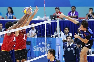 Từ Thanh Thuận (phải) và đội tuyển quốc gia sẽ được thử lửa ở 2 giải đấu châu lục. Ảnh: Nhật Anh