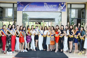 Các thí sinh dự thi hoa hậu Hữu nghị ASEAN đã có mặt tại TP Tuy Hòa, Phú Yên sáng 15-6