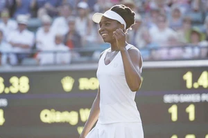 Venus Williams phá kỷ lục ở tuổi 37