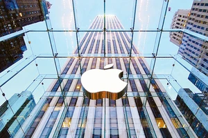 Apple cam kết xây 3 nhà máy mới tại Mỹ