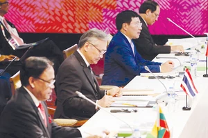 Phó Thủ tướng, Bộ trưởng Bộ Ngoại giao Phạm Bình Minh dự Hội nghị AMM 50 tại Manila, Philippines