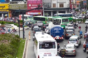 Khu vực gần sân bay Tân Sơn Nhất thường xuyên xảy ra tình trạng xung đột giao thông