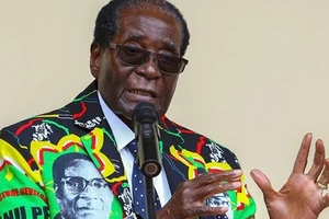 Tổng thống Zimbabwe Robert Mugabe đồng ý từ chức. Ảnh: REUTERS