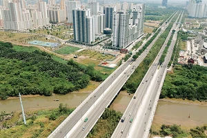 Đường Mai Chí Thọ kết nối trung tâm thành phố với quận 2, quận 9, Thủ Đức qua hầm sông Sài Gòn