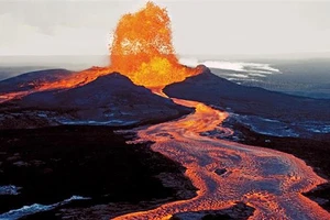 Hình ảnh núi lửa Kilauea tại Hawaii phun trào. Ảnh: CNN