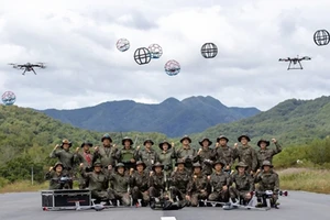 Hàn Quốc lập tiểu đoàn chiến đấu drone