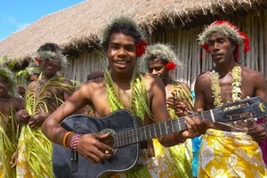 Những người dân sinh sống tại New Caledonia. Ảnh: AP
