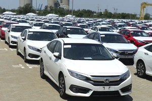 Cuối năm ô tô nhập khẩu tăng mạnh