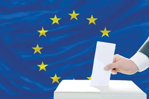 Vòng bỏ phiếu bầu cử Nhị viện châu Âu sắp bắt đầu