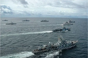 Hàn Quốc và ASEAN tập trận trên biển